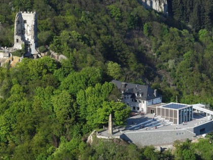 Photo: Drachenfels